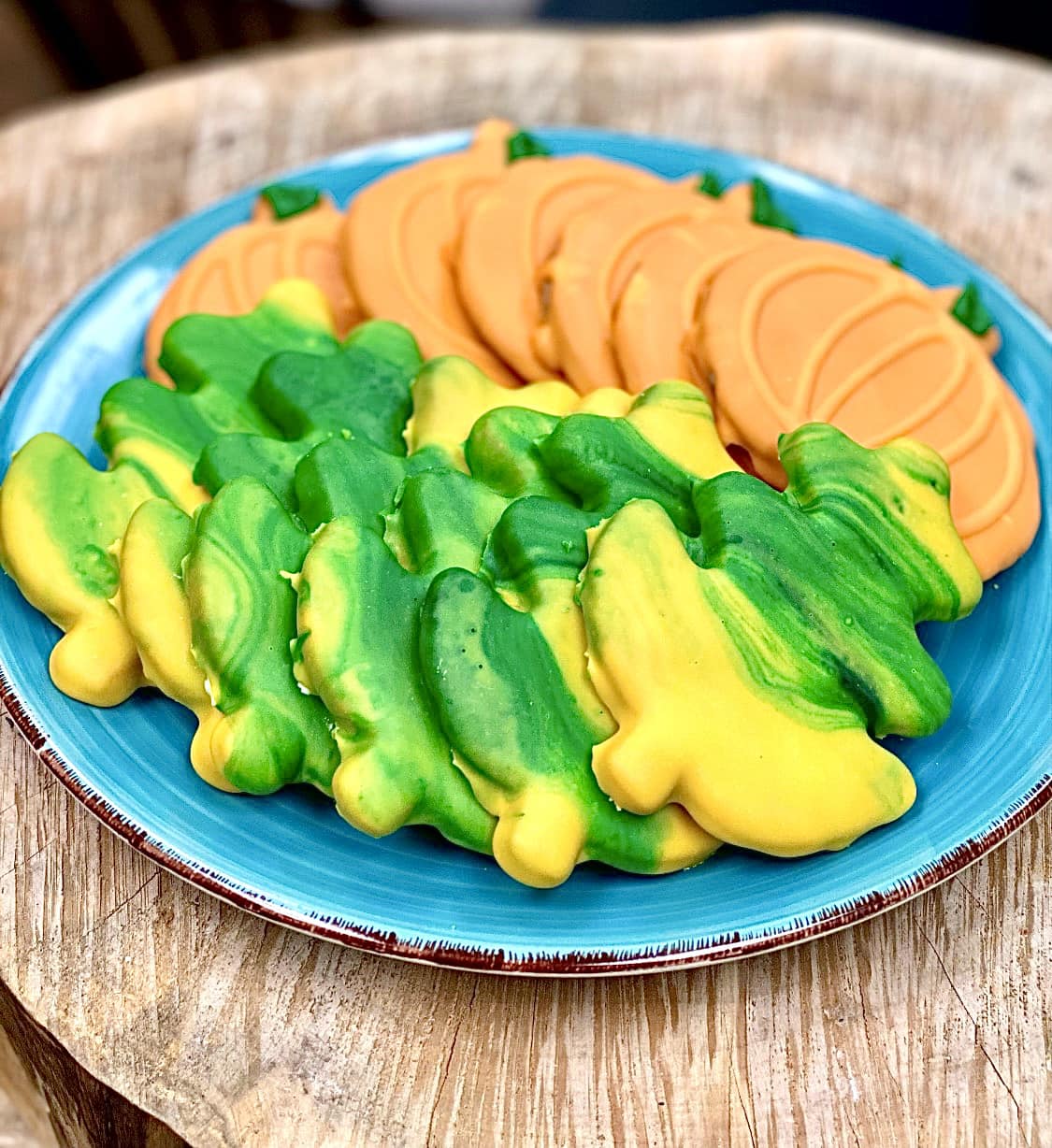 fall decorated cookies