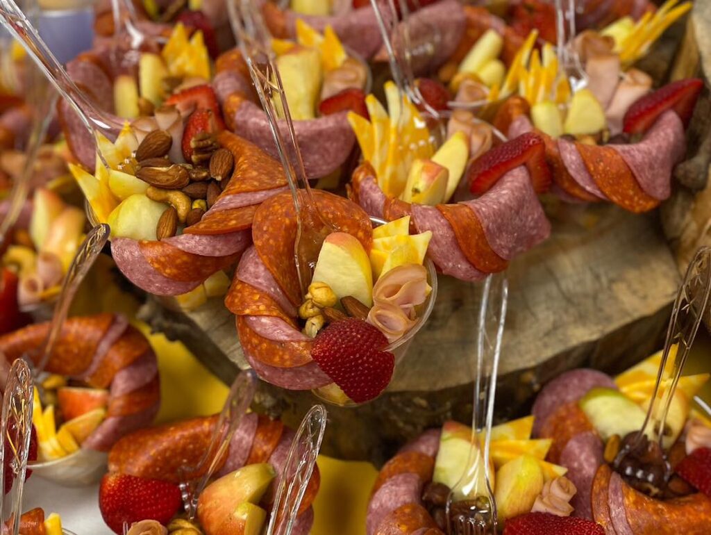 341097152_1154337931899634_4745994435318241517_n charcuterie snack cups